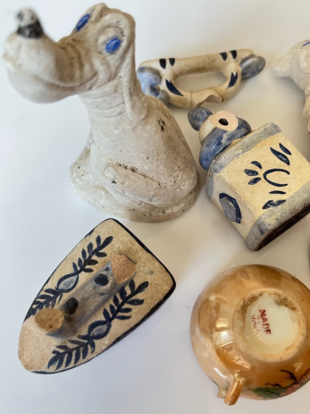 Broken Delft Pottery for Crafts - Picture 2 of 5